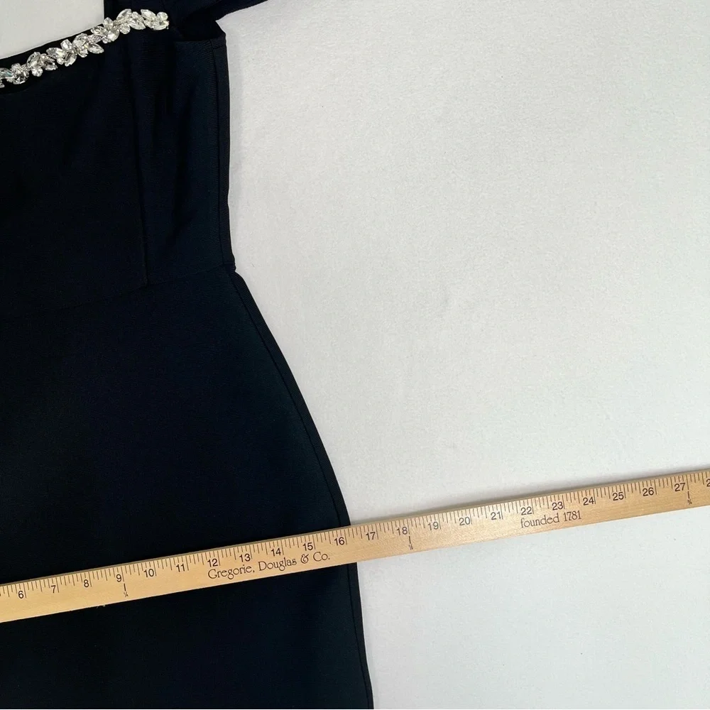 NWOT Dress Mini w/Embellished Neckline Bodycon Bandage Party Dress-Feminine Sz S